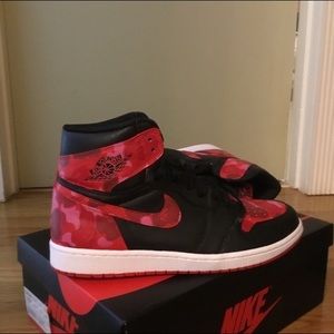 Brand New Jordan 1 Bape lot size 10